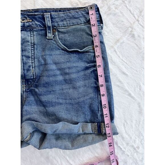 Old Navy High Rise Denim Shorts Size 6 - Picture 6 of 6